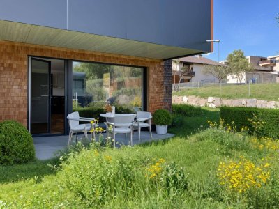 Traumhafte 4-ZI-Gartenwohnung mit 254m² Gartenanteil!
