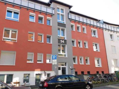 Südviertel: Helle 3-Zimmer-Whg. mit 2 Balkonen
