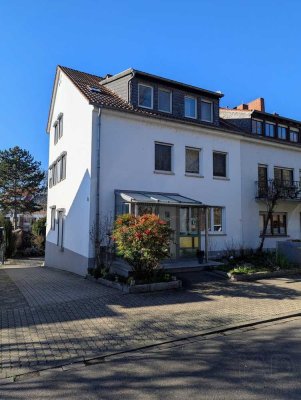 sehr großzügiges Wohnhaus auf der Parkinsel