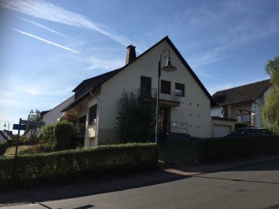 Dachgeschosswohnung in schöner Lage