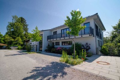 Neuwertige Dachgeschoß-Wohnung mit separaten Nutzflächen im UG - am Ostufer des Starnberger Sees