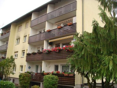 Gepflegte 2-Zimmer-Wohnung mit Balkon in Maintal