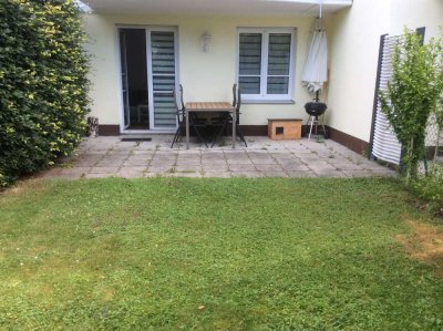 Provisionsfrei: 3-Zi. EBK, Wannenbad mit Einbaumöbel, Terasse/Garten