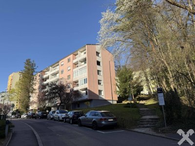 3-Zimmer Wohnung mit Loggia u. Garage in LKH Nähe