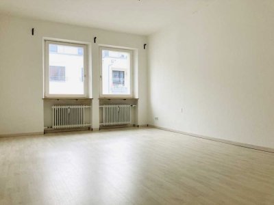 *provisionsfrei* 3 Zimmer Wohnung in der Fürther Südstadt