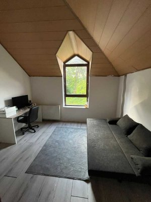 Gemütliches Zimmer mit Bad en Suite direkt an der Ruhr