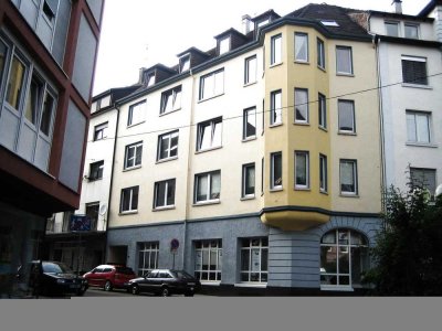 Nordstadt, schöne Neu renovierte und gut aufgeteilte3-Zimmer-Wohnung, im DG