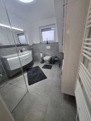 Raffiniert geschnittene Maisonettenwohnung! Neuwertig! Modern und energieeffizient wohnen!