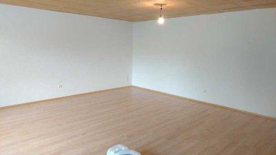 3-Zimmer-Erdgeschosswohnung mit Terrasse in Fahrenzhausen/ Viehbach