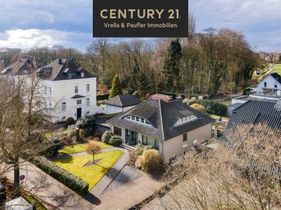 Stattlich. Stilvoll. Selten! Walmdach-Winkelbungalow in Bestlage von Issum