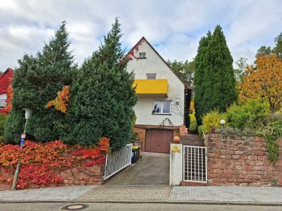 Charmantes Einfamilienhaus mit idyllischem Garten und Weitblick