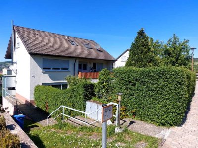 Schöne und gepflegte 5,5-Zimmer-Erdgeschosswohnung mit Terasse und Einbauküche in Weikersheim