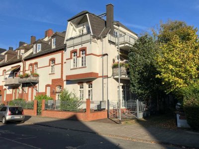 5-Zi-Stil-Altbau-Wohnung in Westend-Bestlage