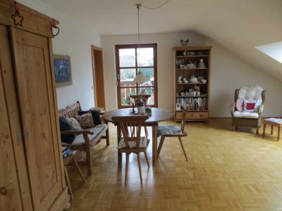 Zwischen Wörthsee u. Pilsensee, helle, schöne 4 Zimmer-Whg.+Wohnk, 2 Bäder, 2 Balkon, Gartenanteil