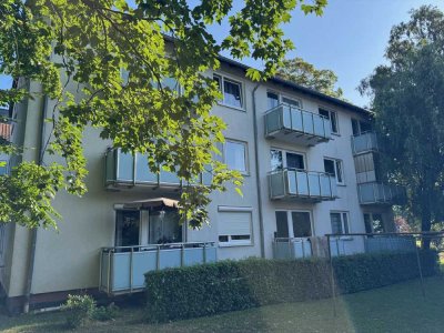 /// 3 Zimmer.Küche, Bad, Balkon &amp; Stellplatz in Baunatal Altenritte - mit Nachholbedarf - ///