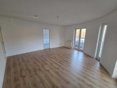 sonnige 2-Raum-Wohnung in Magdeburg sucht einen Nachmieter
