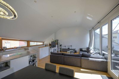 Maisonette-Dachgeschoss-Wohnung in Altstadt-Nähe!