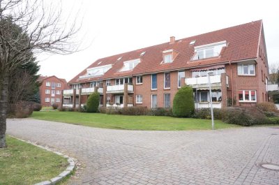 Geschmackvolle 3-Raum-EG-Wohnung mit Balkon und EBK in Henstedt-Ulzburg