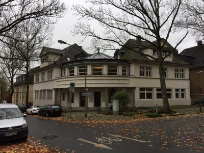 Rarität - Steeler Stadtgarten stilvolle, geräumige drei Zimmer Wohnung