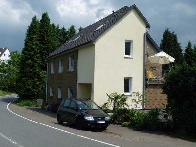 Drei-Zimmer-Wohnung in Halver Schwenke
- Terrasse - Garten -