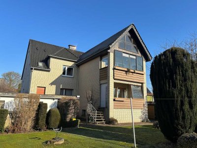 großzügiges Zweifamilienhaus mitten in Ennigloh