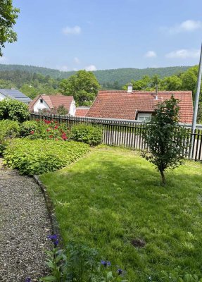 Charmante  2-Zimmer-Wohnung mit Ausblick