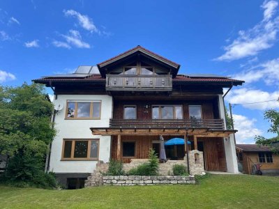 Wunderschöne Dachgeschosswohnung in ländlicher Lage