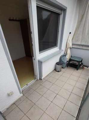 Ansprechende und modernisierte 3-Raum-Wohnung mit Balkon in Bornheim