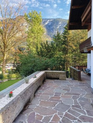 Alpenflair trifft Entwicklungspotenzial – Mehrfamilienhaus in Unken sucht Visionär