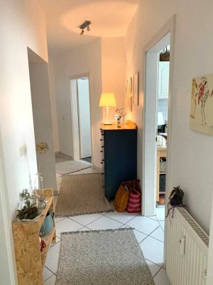 Solide vermietete 3 Zi.-Wohnung mit Balkon und Pkw-Stellplatz in zentraler Lage von Ahrweiler
