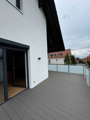 *Angebot* Sanierte 4 Zimmerwohnung mit großer Terrasse im 1. Obergeschoss