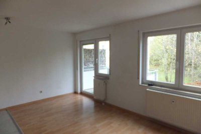 statdnah mit Balkon, EBK beim Landratsamt