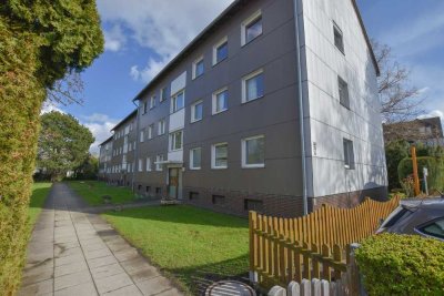 KUNZE: Sanierungsbedürftige Wohnung mit Balkon in Hannover-Anderten -Provisionsfrei-