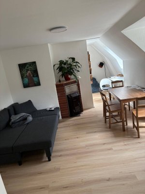 Moderne, vollmöblierte Wohnung in zentraler Lage – saniert und sofort bezugsbereit :)