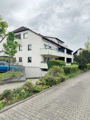 Exklusive 4,5 Zimmer EG-Wohnung mit großzügigem Garten inkl. 2 Stellplätze in Freiberg am Neckar