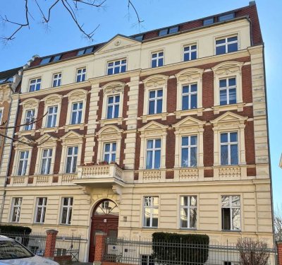 Charmante Altbau Wohnung mit PKW-Stellplatz im Herzen von Potsdam zu verkaufen