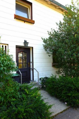 Doppelhaushälfte mit Gartengrundstück in Bad Aibling – sanierungsbedürftig