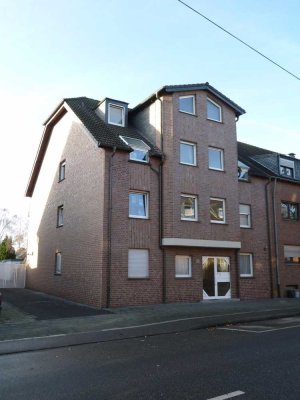 schöne ruhige 2 Zimmerwohnung über 2 Etagen mit Balkon