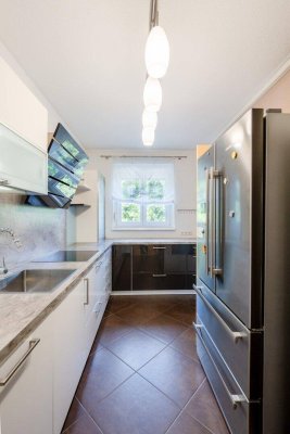 ++ Großzügige Wohnung mit blick in den Schlosspark ++