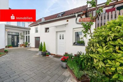 Gebäudeensemble der Vielseitigkeit im Zentrum von Erzhausen !