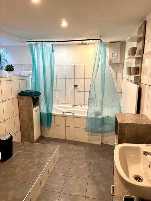 Reihenmittelhaus mit Garten in Gossmannsdorf - 6 Zimmer
