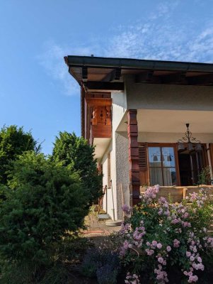 Verkaufe schönes 1-2 Familienhaus im Alpenstil