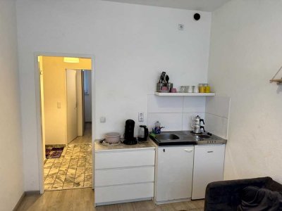 Im Herzen der Bonner Altstadt - (Teil-) Möblierte Wohnung mit 2 Zimmern