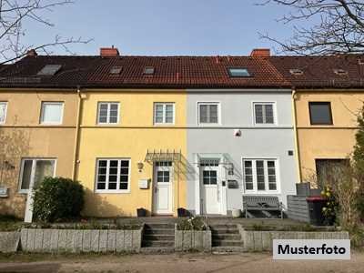 Einfamilien-Doppelhaushälfte in beliebter Wohnlage