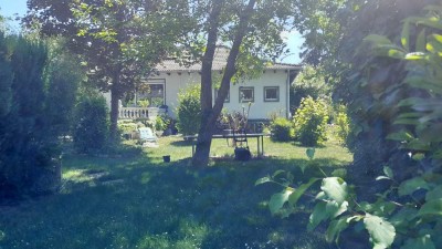 Einfamilienhaus mit großem Grundstück in Gau-Bischofsheim