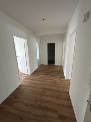 Helle, geräumige 3-Zimmerwohnung mit Terrasse
