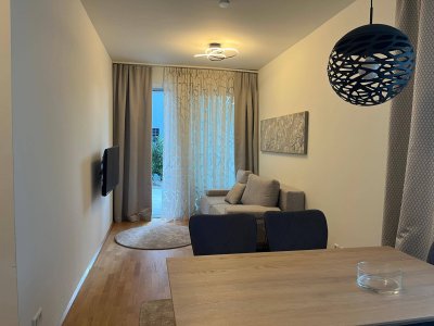 2-Zimmer-Wohnung mit großzügiger Terrasse in ruhiger Lage