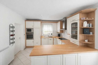 Ihr neues Zuhause in Hamburg-Lurup : Doppelhaushälfte mit ca. 169 m²  Wohn- & Nutzfläche