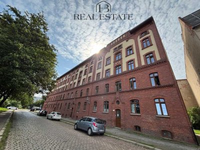 2-Zimmer-Wohnung mit Balkon, Keller und Stellplatzoption