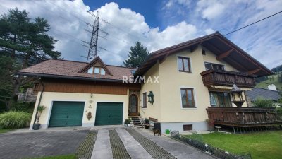 NEUER PREIS!!! Großzügiges Haus mit wunderschönem Garten!